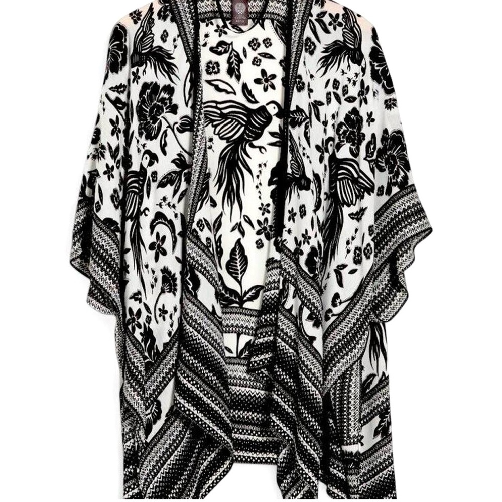 Vince Camuto Bird Floral Kimono Fringe Black and White OS Fairy Whimsical Boho